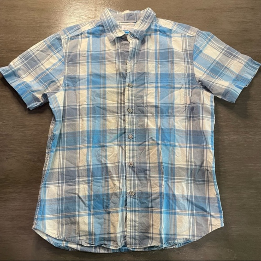 Men's Blue Plaid Short-Sleeve Button-Up Shirt